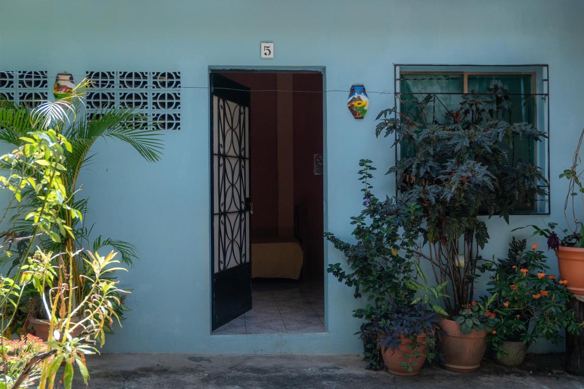 Hostal Delmy Suchitoto Luaran gambar